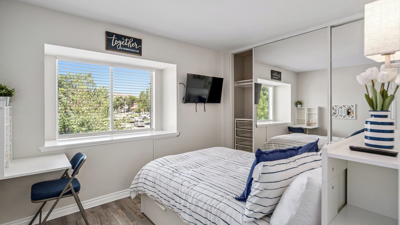 Photo of Bedroom in Palmdale