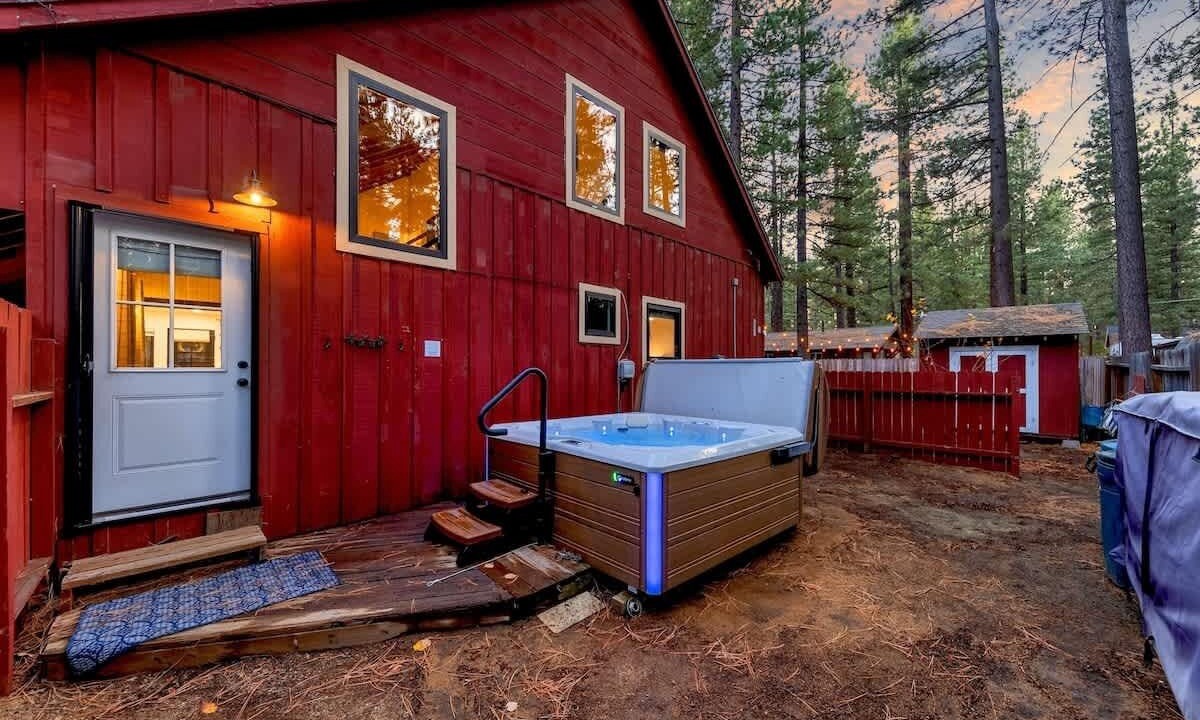 Photo of Outdoor in Al Tahoe
