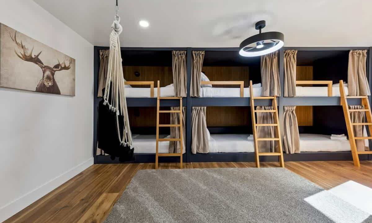 Photo of Bedroom in Al Tahoe