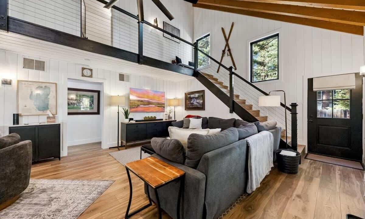 Photo of Livingroom in Al Tahoe
