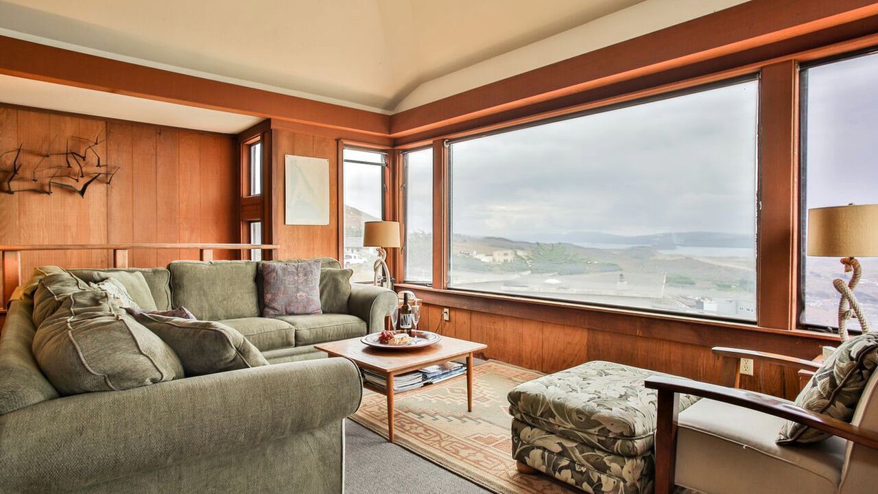Photo of Livingroom in Dillon Beach
