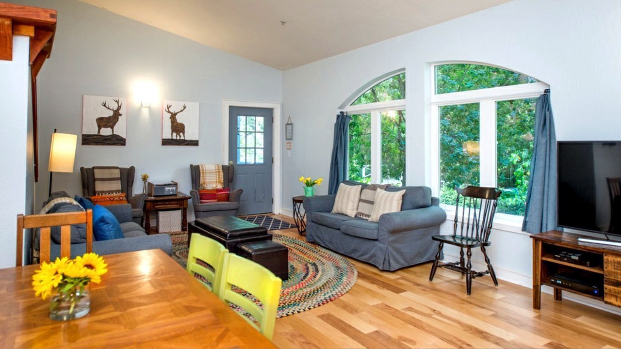Photo of Livingroom in Cazadero