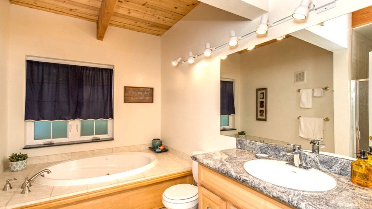 Photo of Bathroom in Cazadero