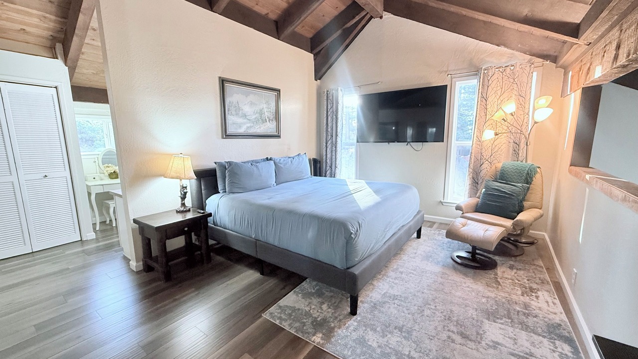 Photo of Bedroom in Tahoe Village