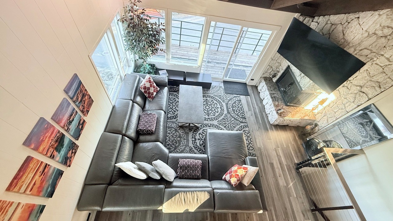 Photo of Livingroom in Tahoe Village