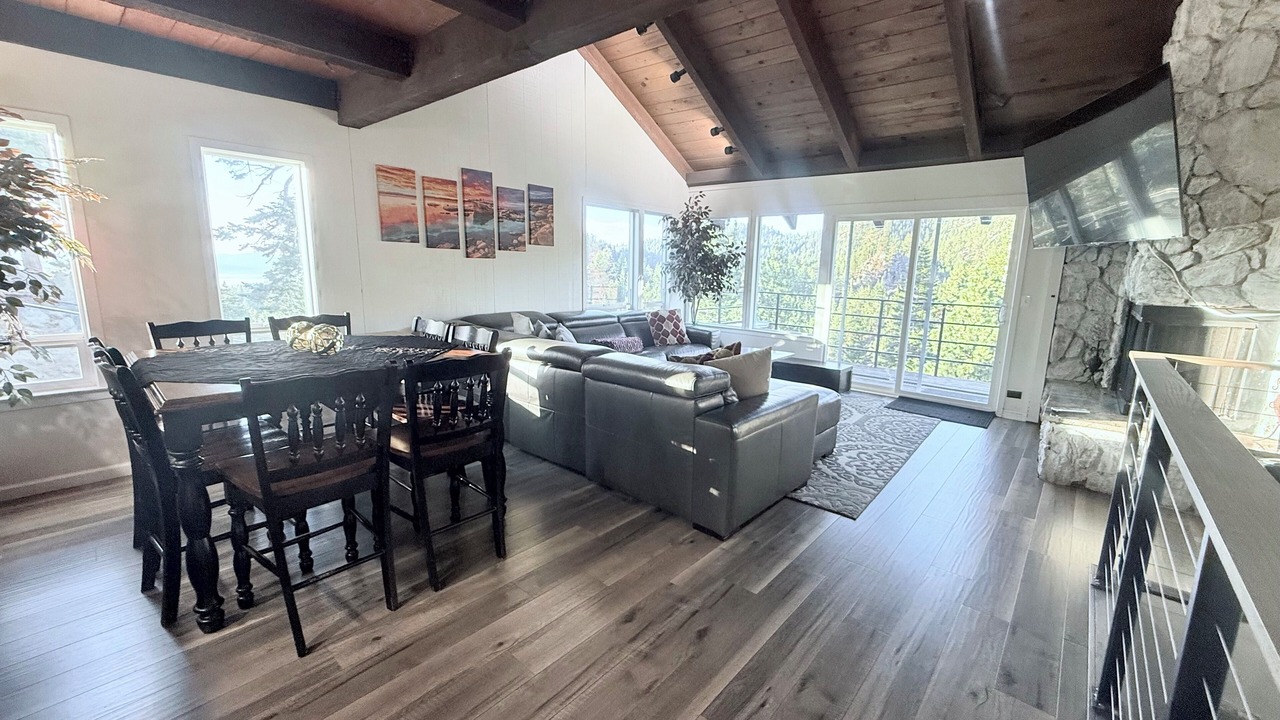 Photo of Livingroom in Tahoe Village