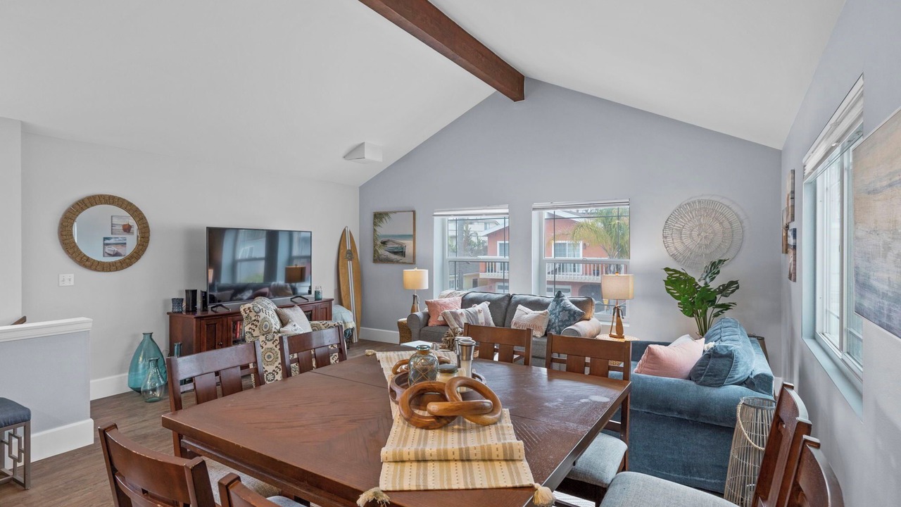 Photo of Livingroom in Hollywood