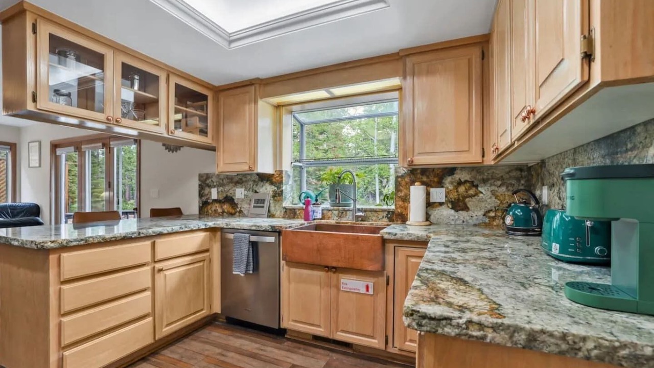Photo of Kitchen in North Upper Truckee