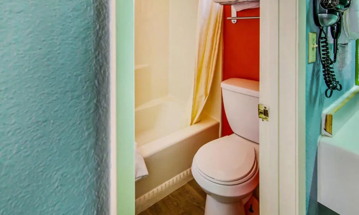 Photo of Bathroom in Ridgecrest