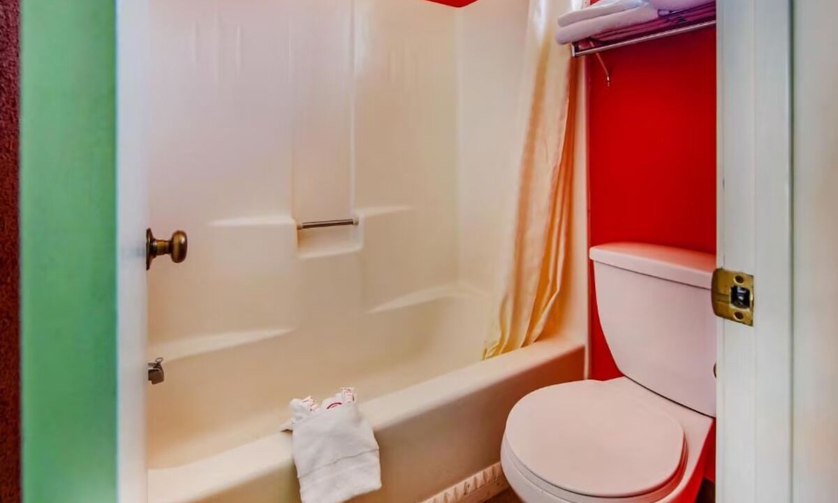Photo of Bathroom in Ridgecrest