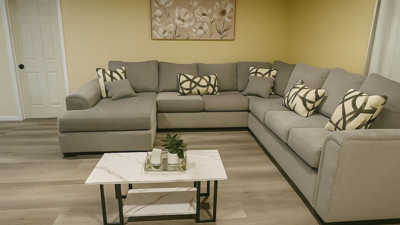 Photo of Livingroom in Roosevelt