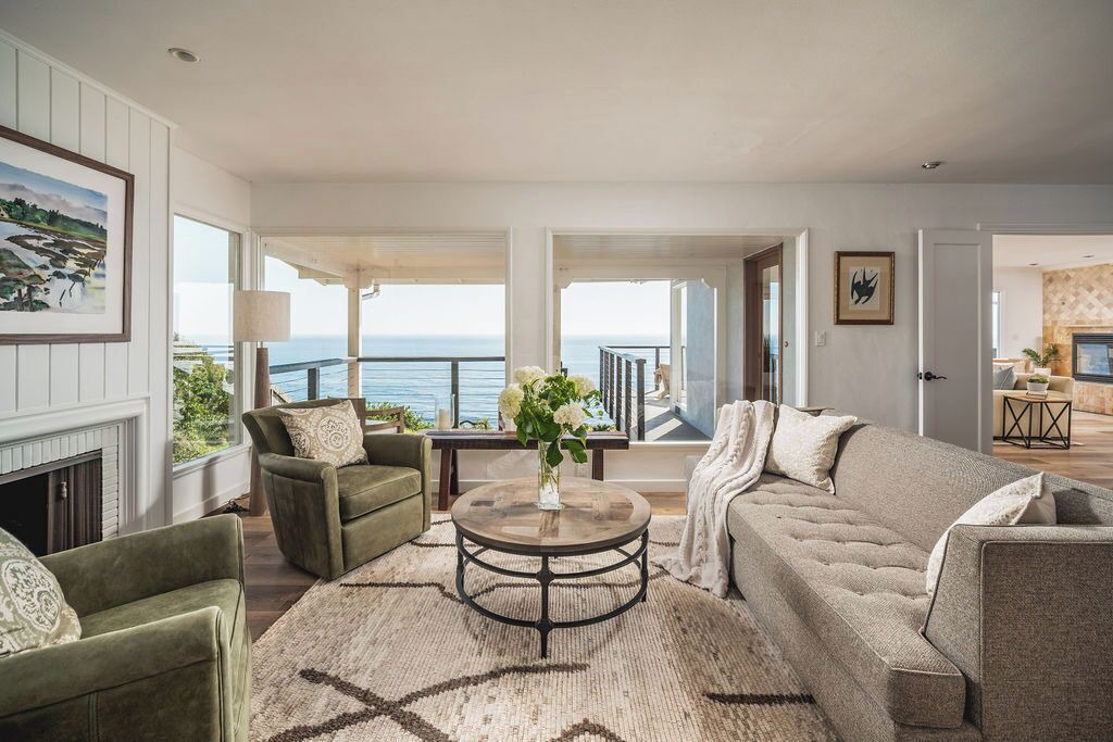 Photo of Livingroom in West Mesa