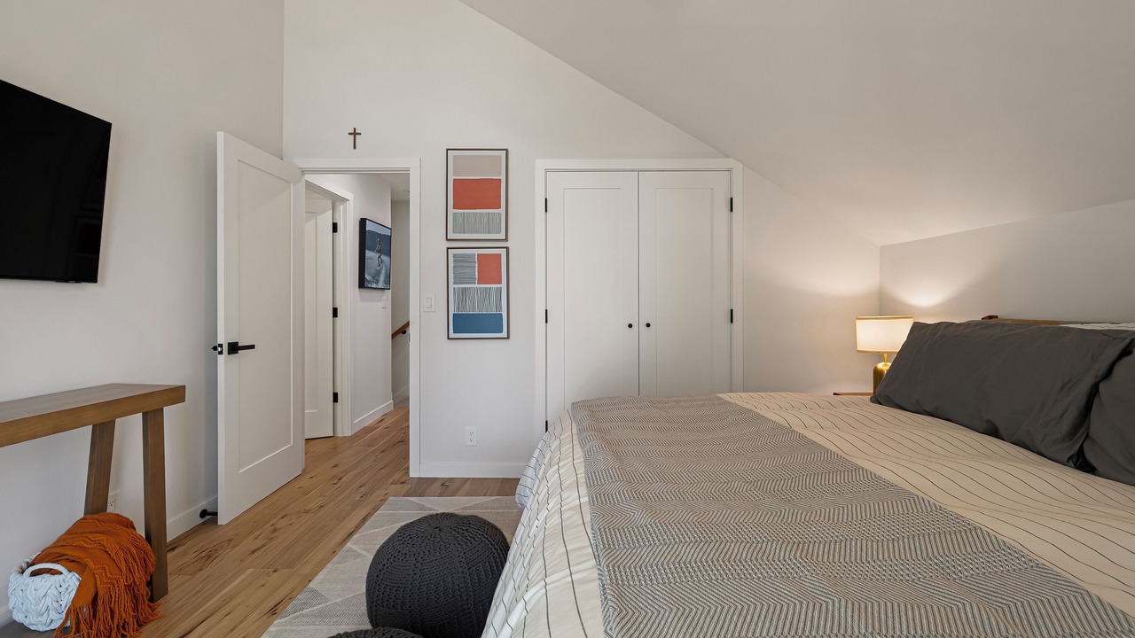 Photo of Bedroom in Lake Almanor West