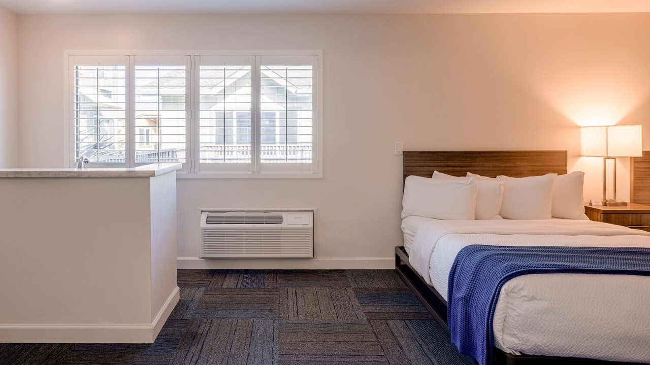 Photo of Bedroom in Moss Landing