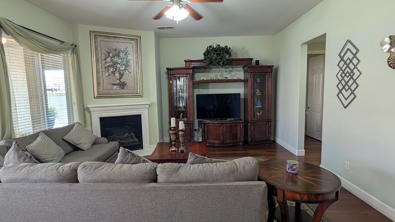 Photo of Livingroom in Fresno