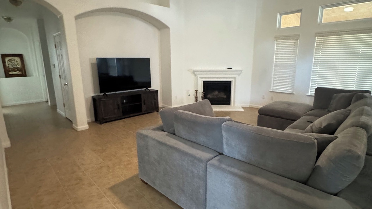 Photo of Livingroom in Sanger