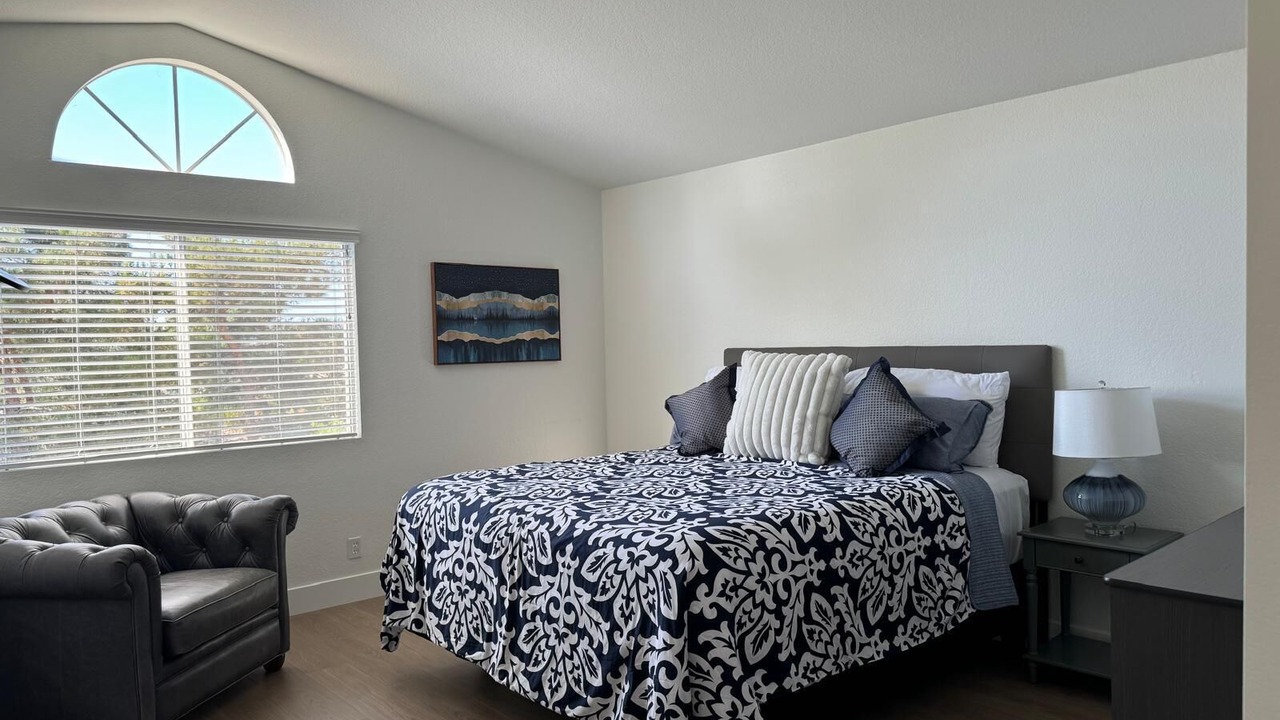 Photo of Bedroom in Laguna Niguel
