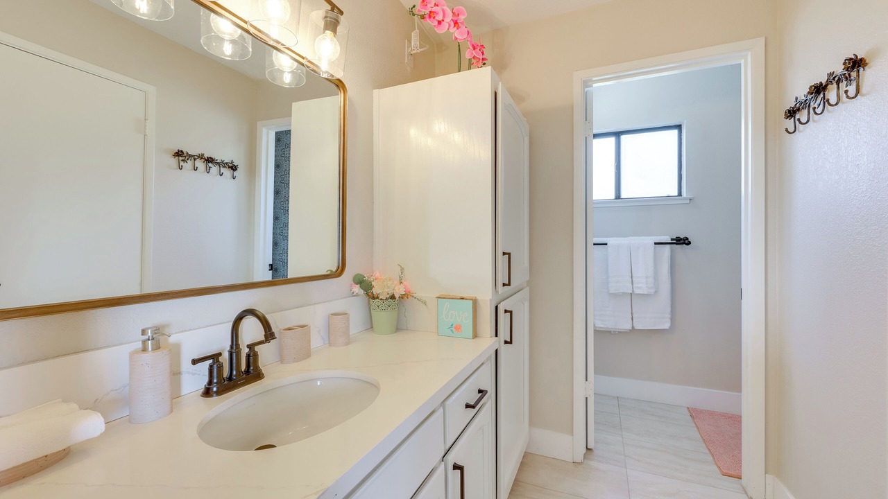 Photo of Bathroom in Yosemite Lakes
