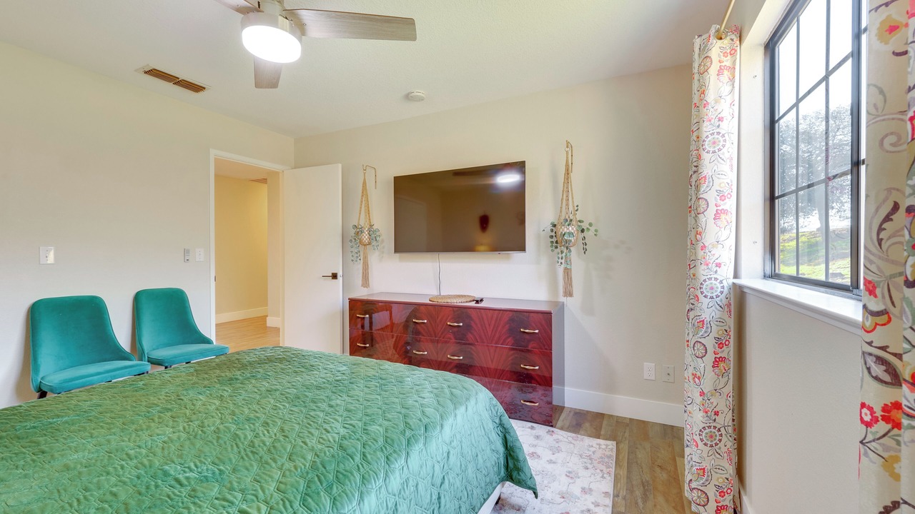 Photo of Bedroom in Yosemite Lakes