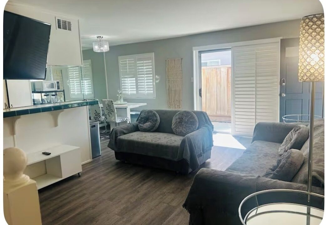 Photo of Livingroom in Cambrian
