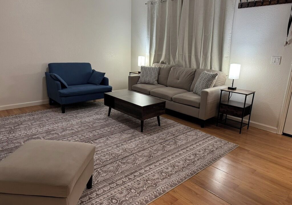 Photo of Livingroom in Bakersfield