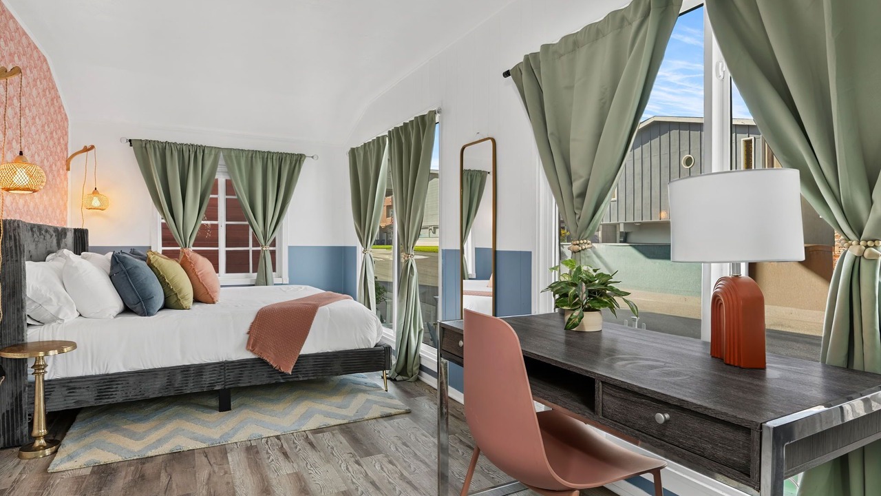 Photo of Bedroom in Huntington Beach