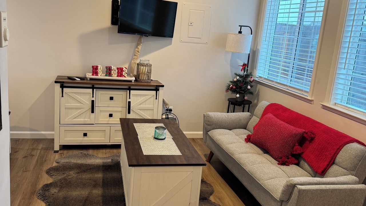 Photo of Livingroom in Salinas