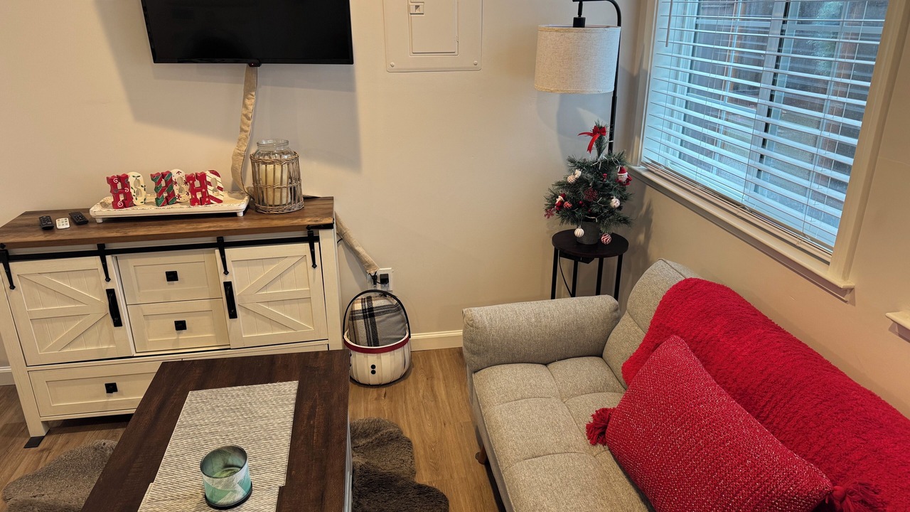 Photo of Livingroom in Salinas