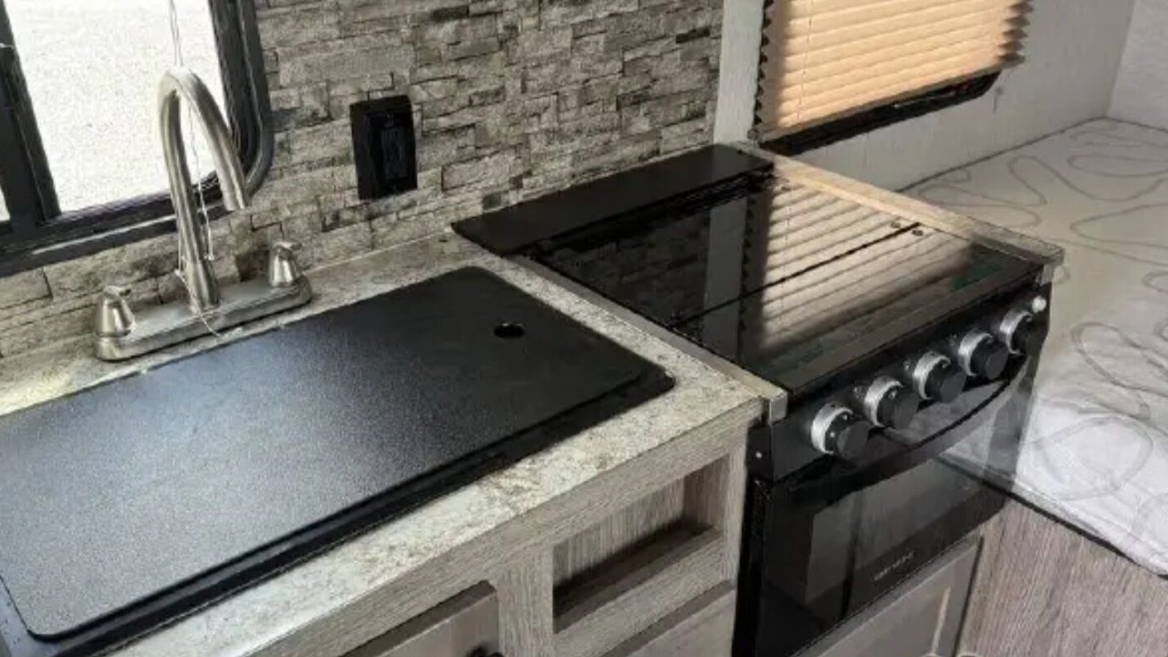 Photo of Kitchen in Phoenix Lake-Cedar Ridge