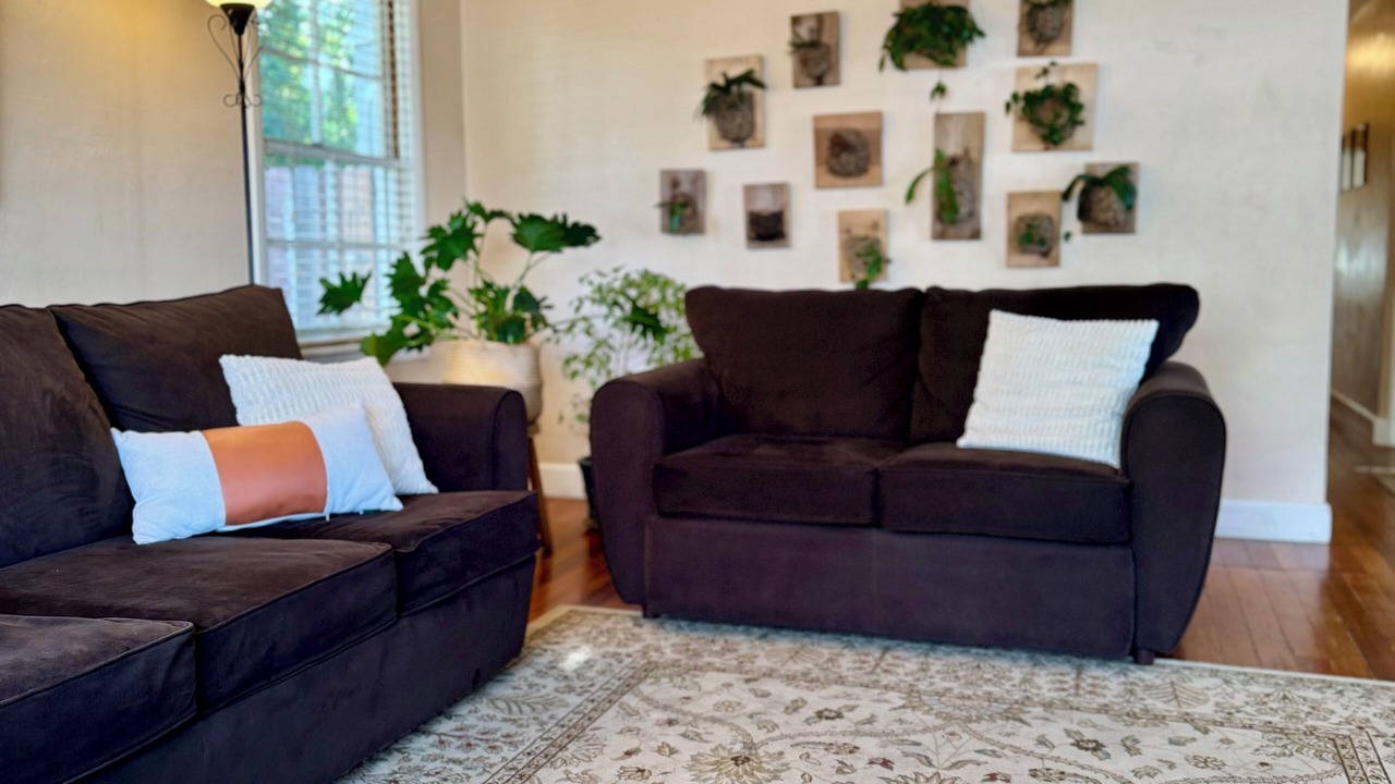 Photo of Livingroom in Exeter