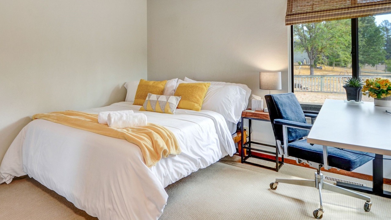Photo of Bedroom in Santa Rosa