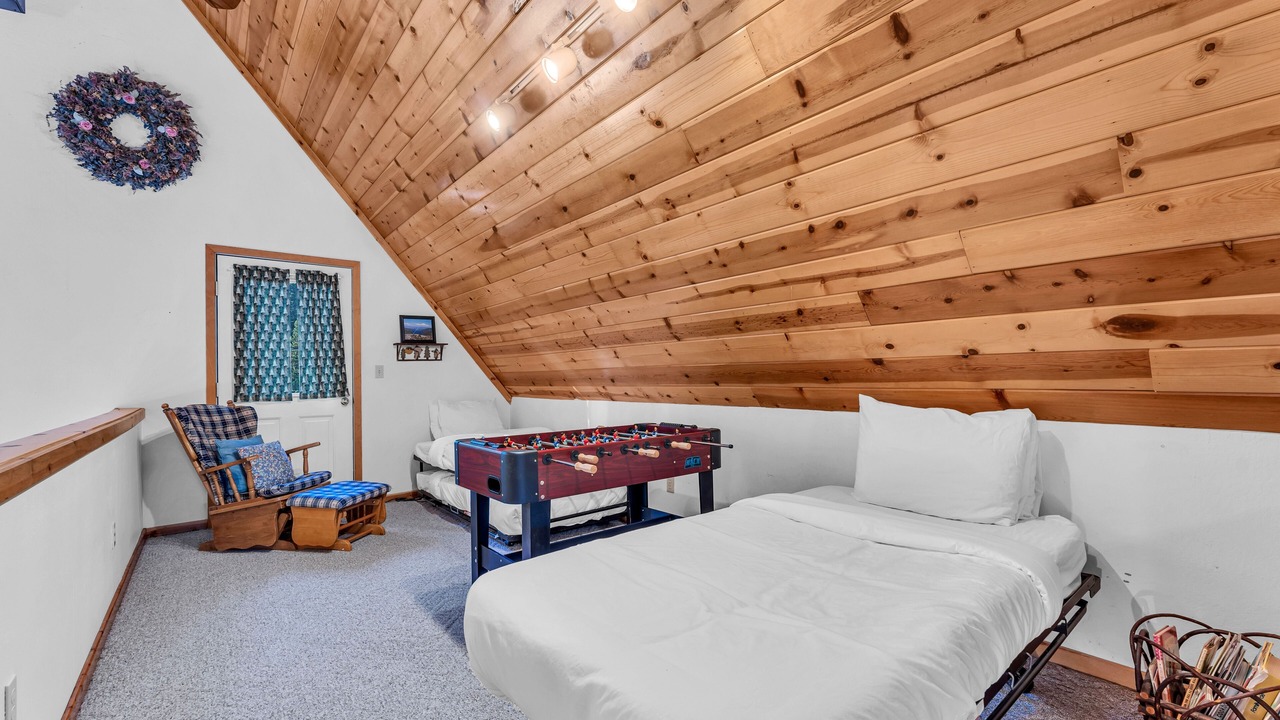 Photo of Bedroom in Serene Lakes