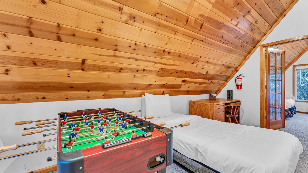 Photo of Bedroom in Serene Lakes