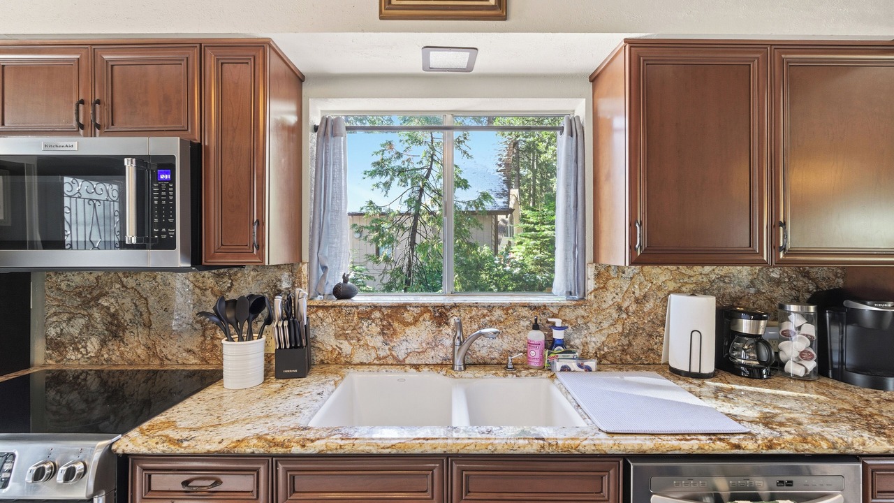 Photo of Kitchen in Sierra Cedars