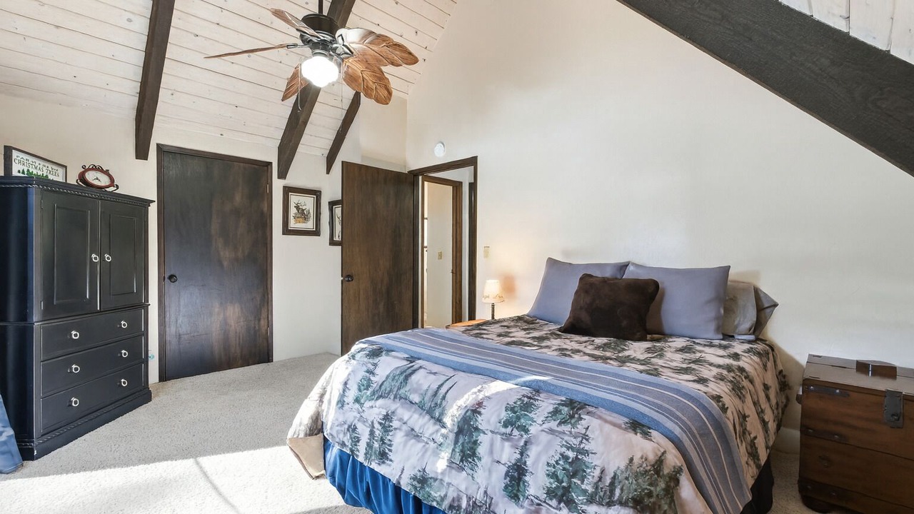 Photo of Bedroom in Sierra Cedars