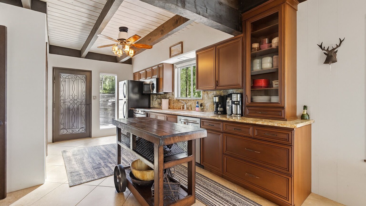 Photo of Kitchen in Sierra Cedars