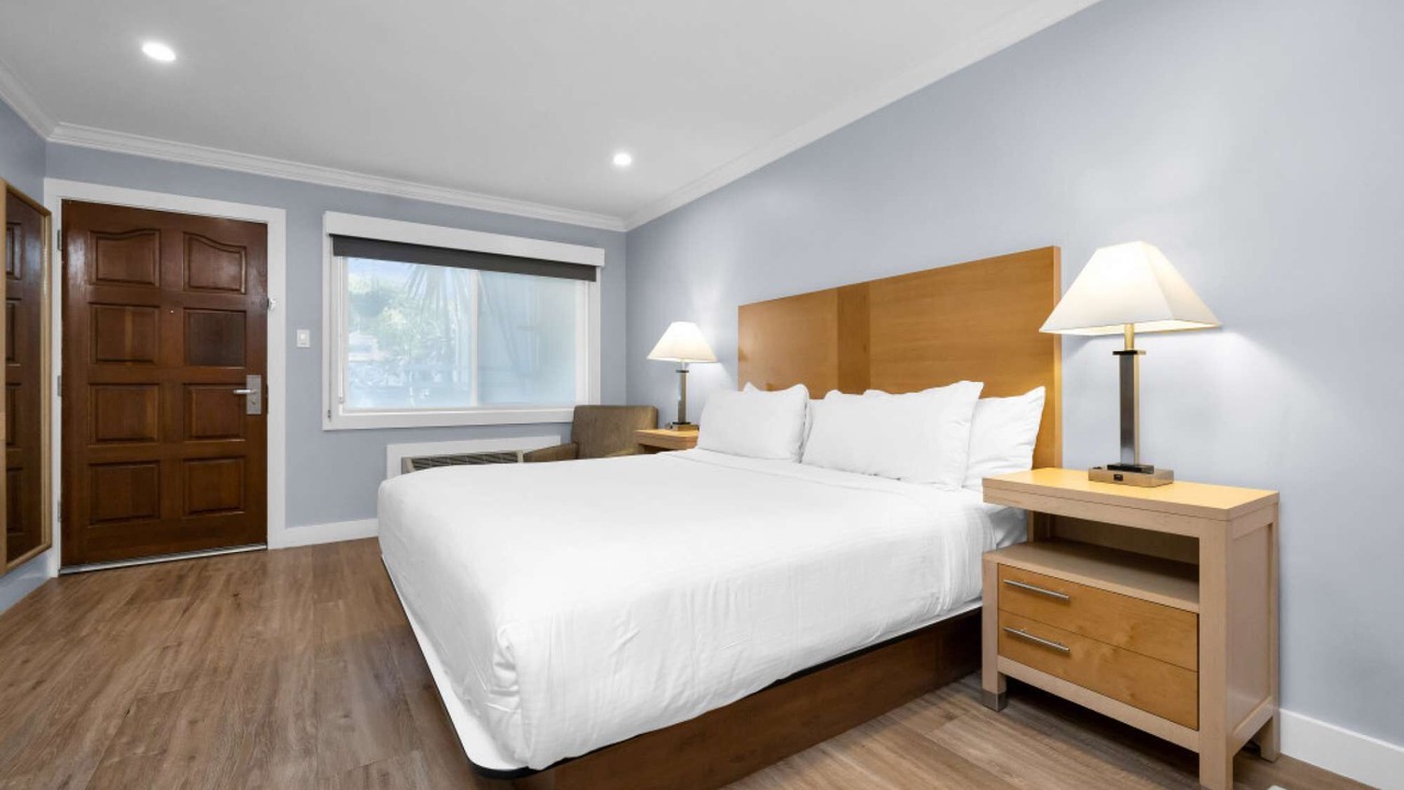 Photo of Bedroom in Millbrae