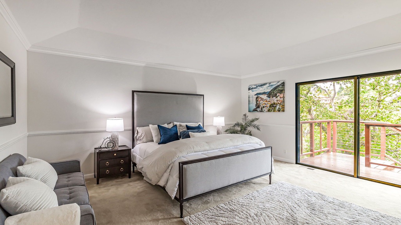 Photo of Bedroom in Burlingame