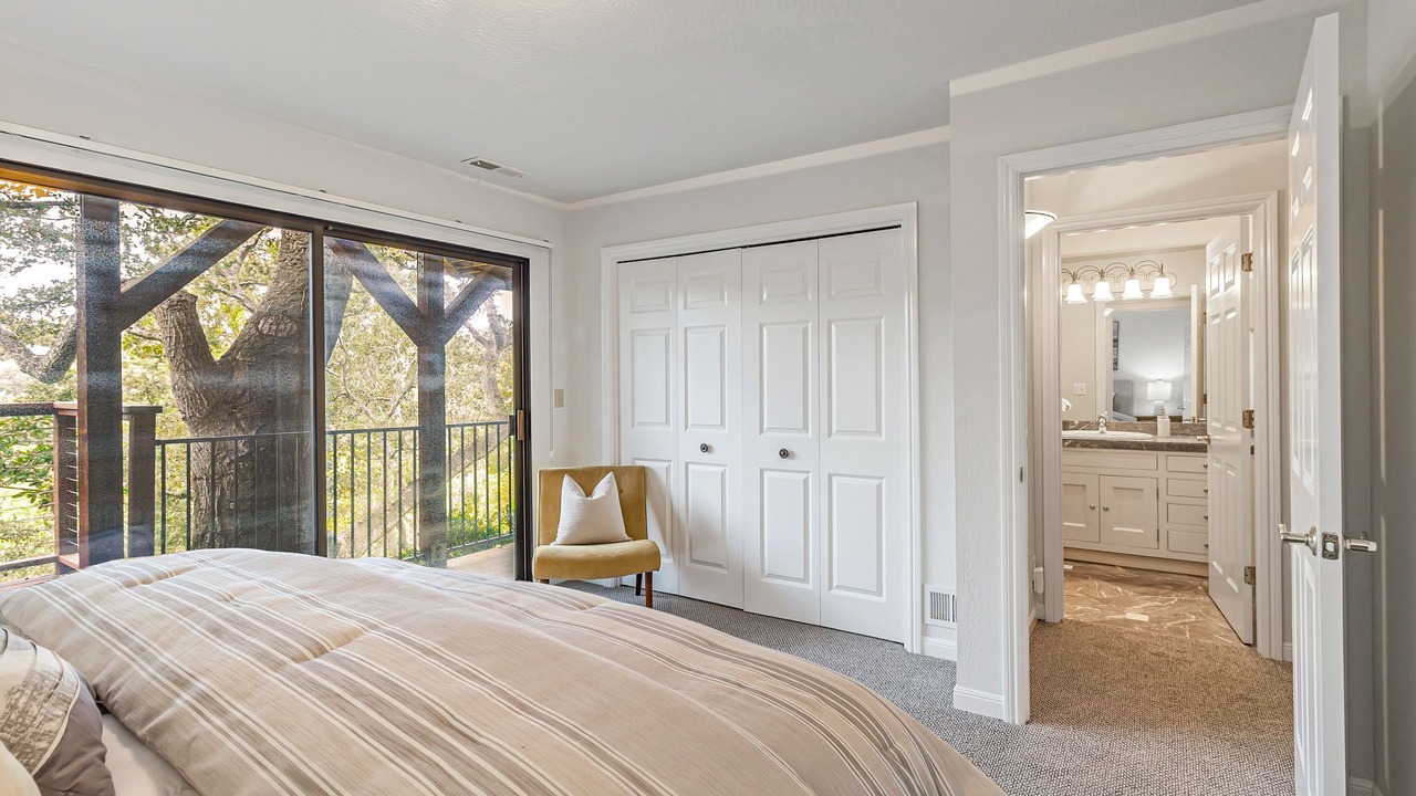 Photo of Bedroom in Burlingame