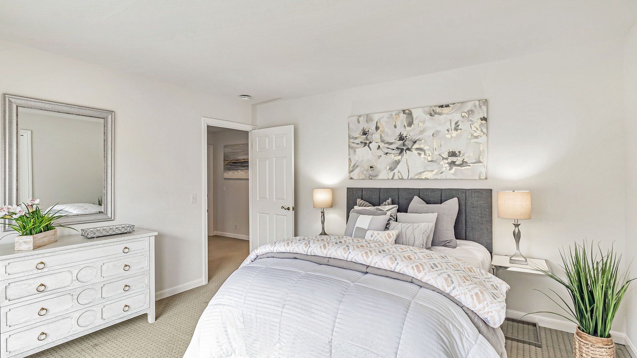 Photo of Bedroom in Burlingame