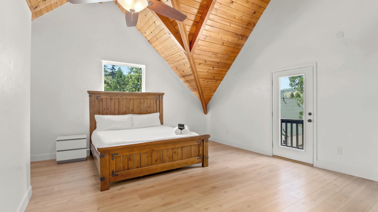 Photo of Bedroom in Bass Lake