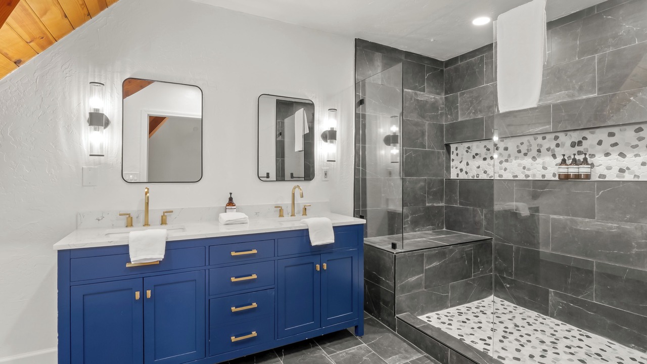 Photo of Bathroom in Bass Lake