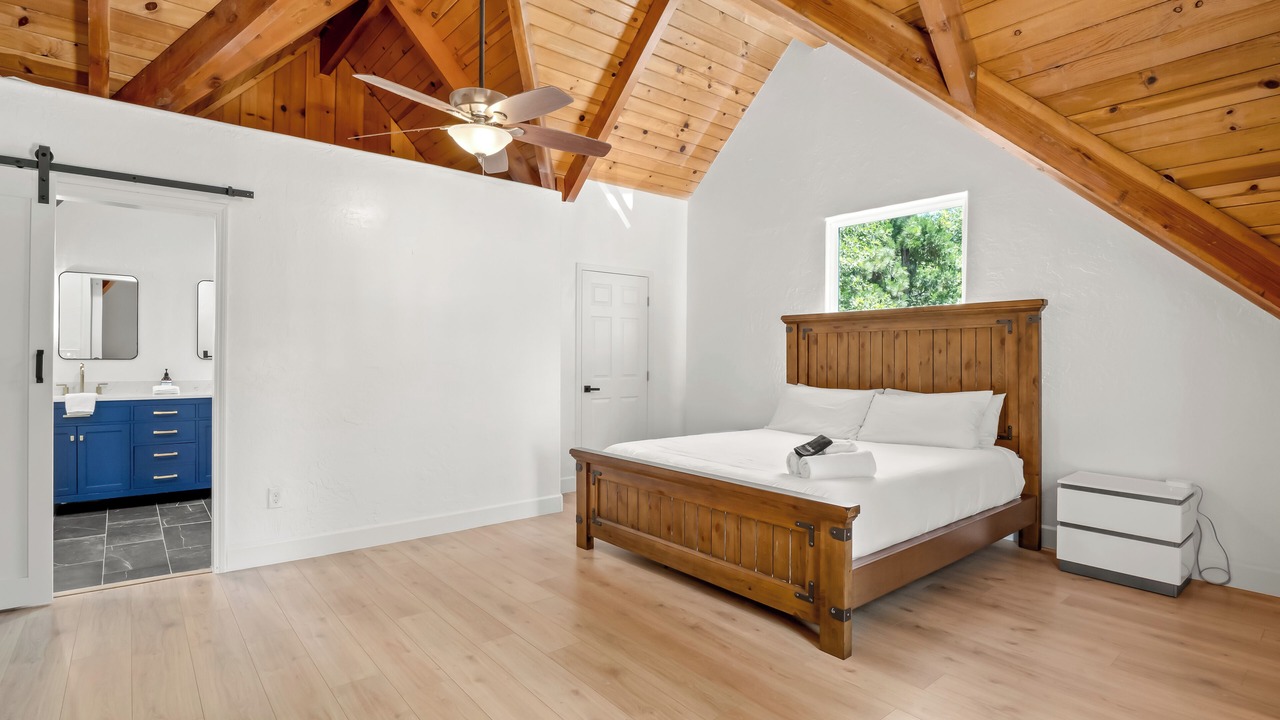 Photo of Bedroom in Bass Lake