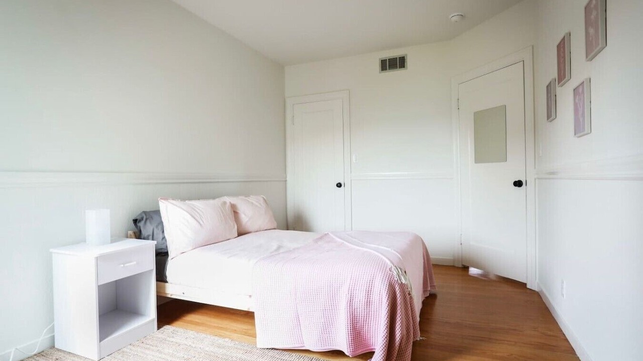 Photo of Bedroom in Golden Gate