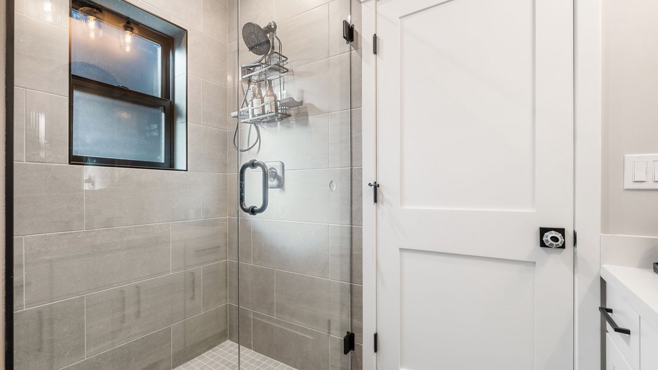 Photo of Bathroom in Lincoln Park