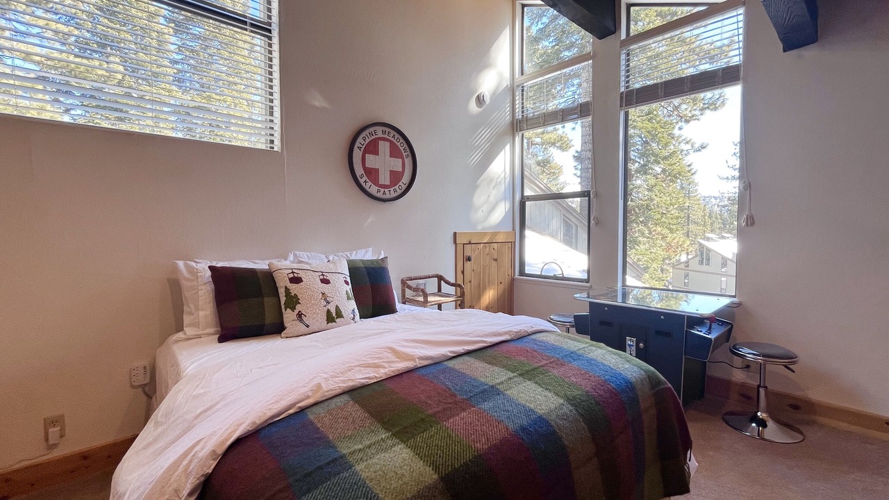 Photo of Bedroom in Kings Beach