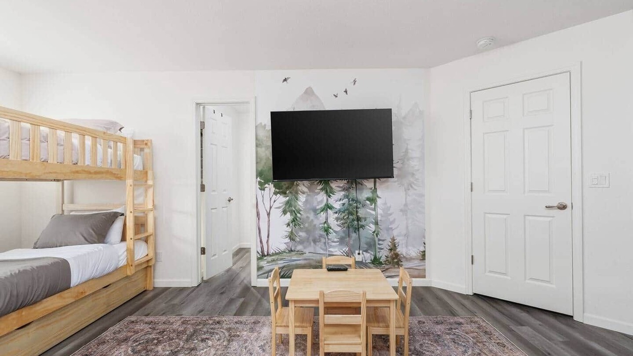 Photo of Bedroom in Coarsegold
