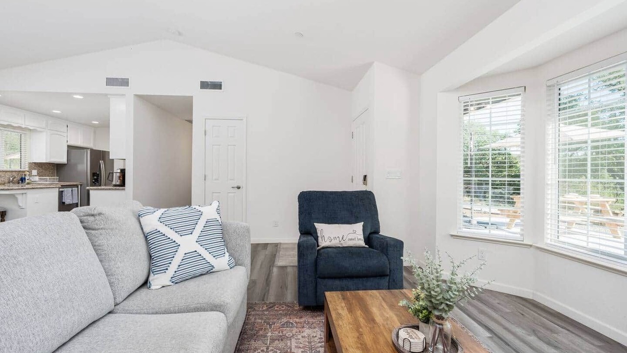 Photo of Livingroom in Coarsegold