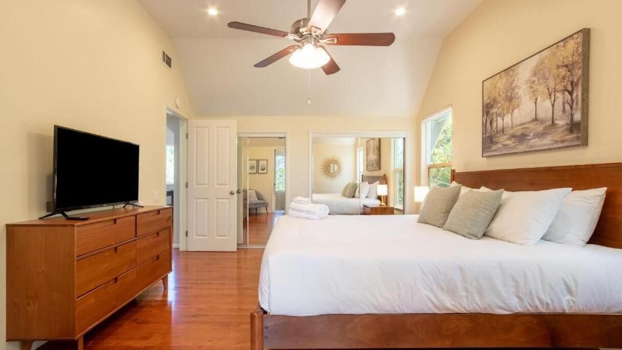 Photo of Bedroom in Cedar Glen