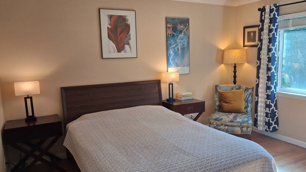 Photo of Bedroom in St. Claire Gardens